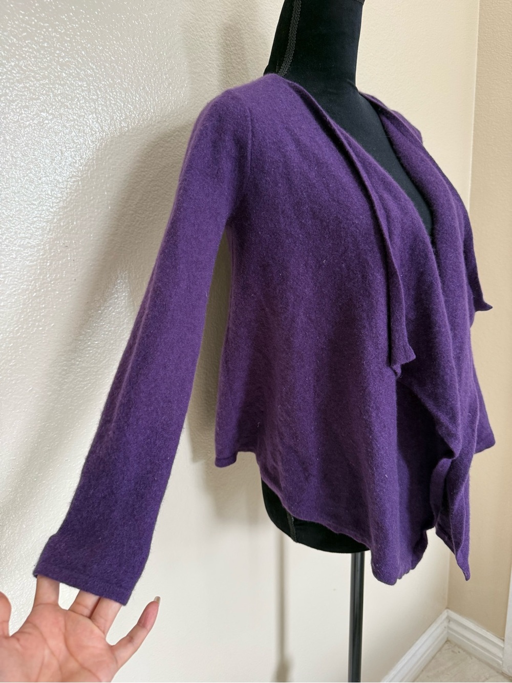 Saks Fifth Avenue BLACK 100% Cashmere Purple Waterfall Cardigan Quiet Luxury - Picture 4 of 7